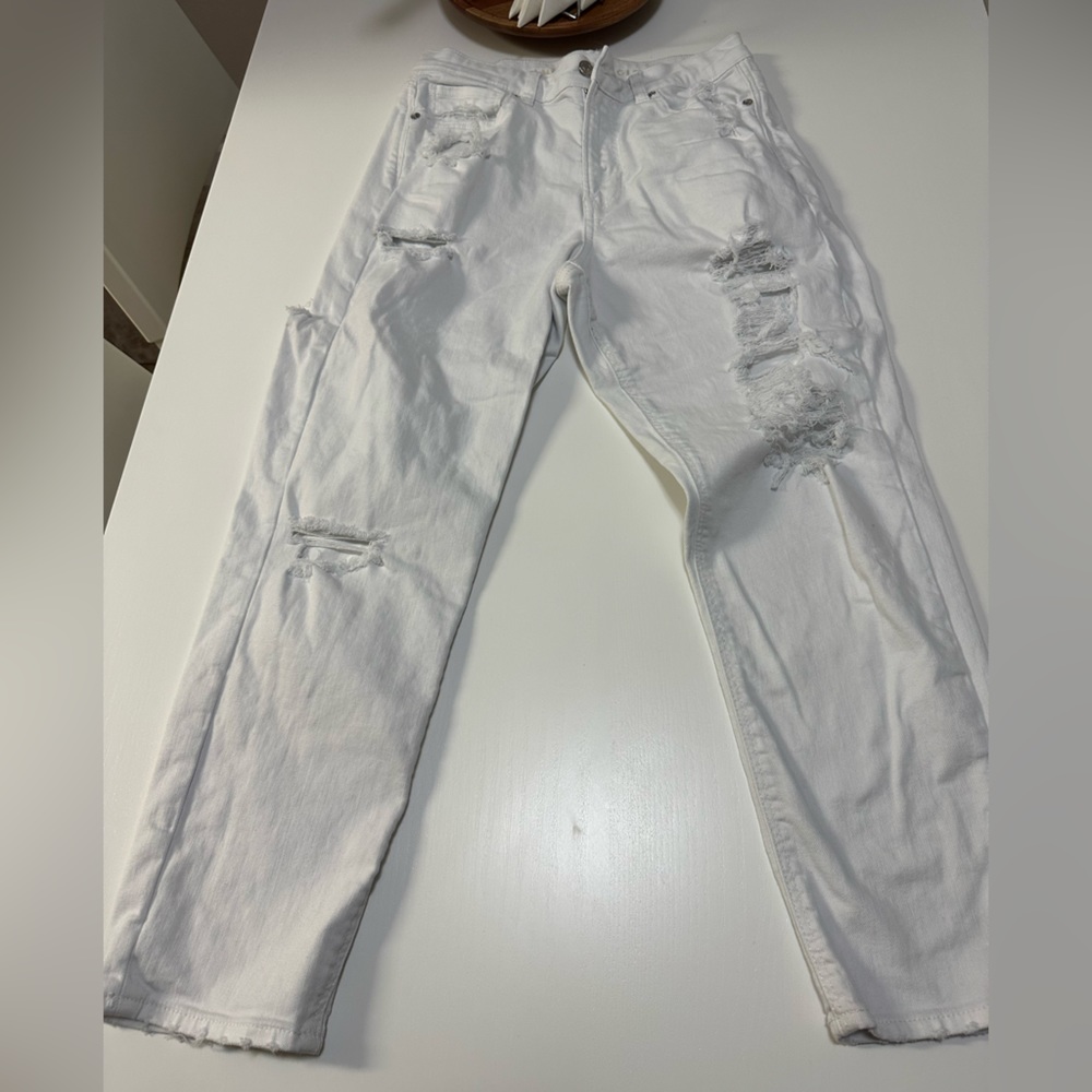 American Eagle white jean